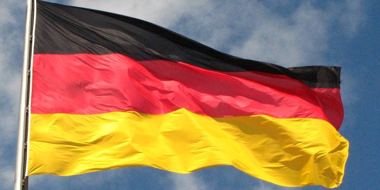german-flag-2_pro_narrow_cropped.jpg