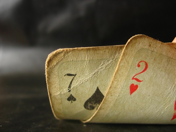 A software bug has caused some hole cards and player names to mysteriously change in the middle of hands A software bug has caused some hole cards and player names to mysteriously change in the middle of hands