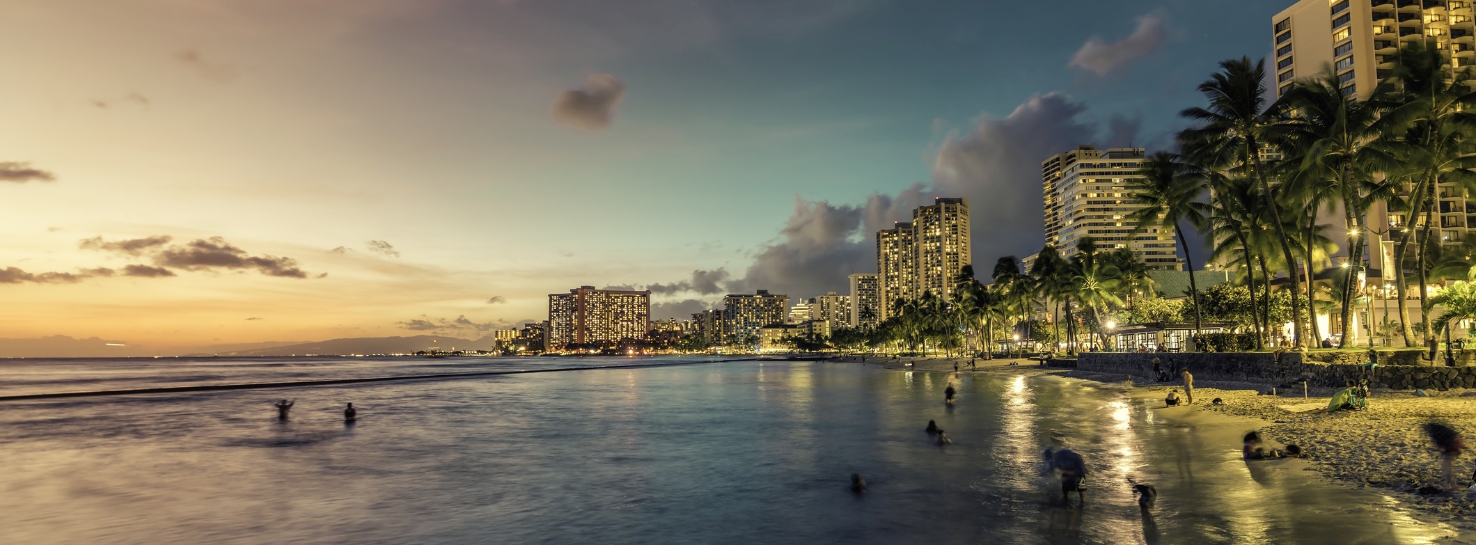 Buldings and beach of Honolulu, Hawaii