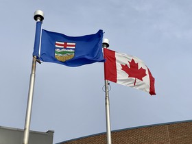 Alberta to Regulate Online Poker — But Will It Be Ring-Fenced or Stay International?
