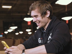 GGPoker's Ask Fedor: a Deep-Learning AI Tool to Improve Your Poker Game