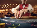 US Online Casino Deposit Bonuses vs. Free Money Offers
