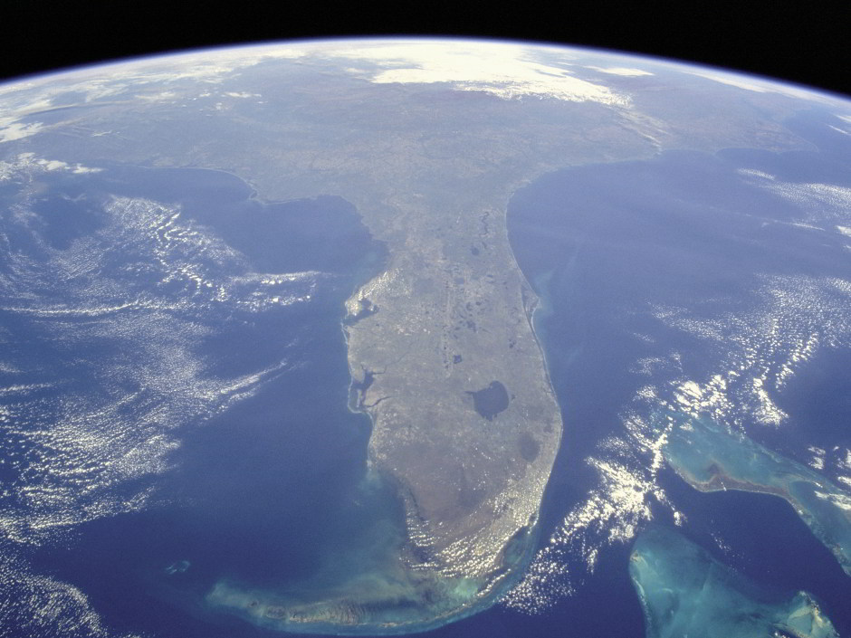 Florida Governor signs ban on internet sweepstakes cafes Florida Governor signs ban on internet sweepstakes cafes