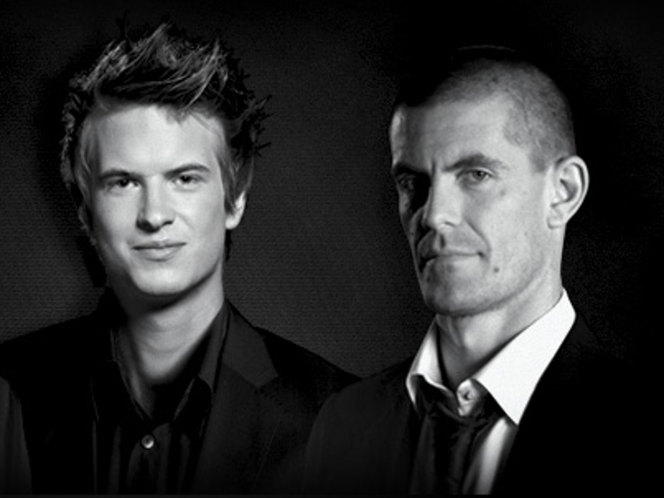Full Tilt recently unveiled a redesigned website which noticeably no longer mentions Viktor "Isildur1" Blom or Gus Hansen prominently anywhere on the site. Full Tilt recently unveiled a redesigned website which noticeably no longer mentions Viktor "Isildur1" Blom or Gus Hansen prominently anywhere on the site.