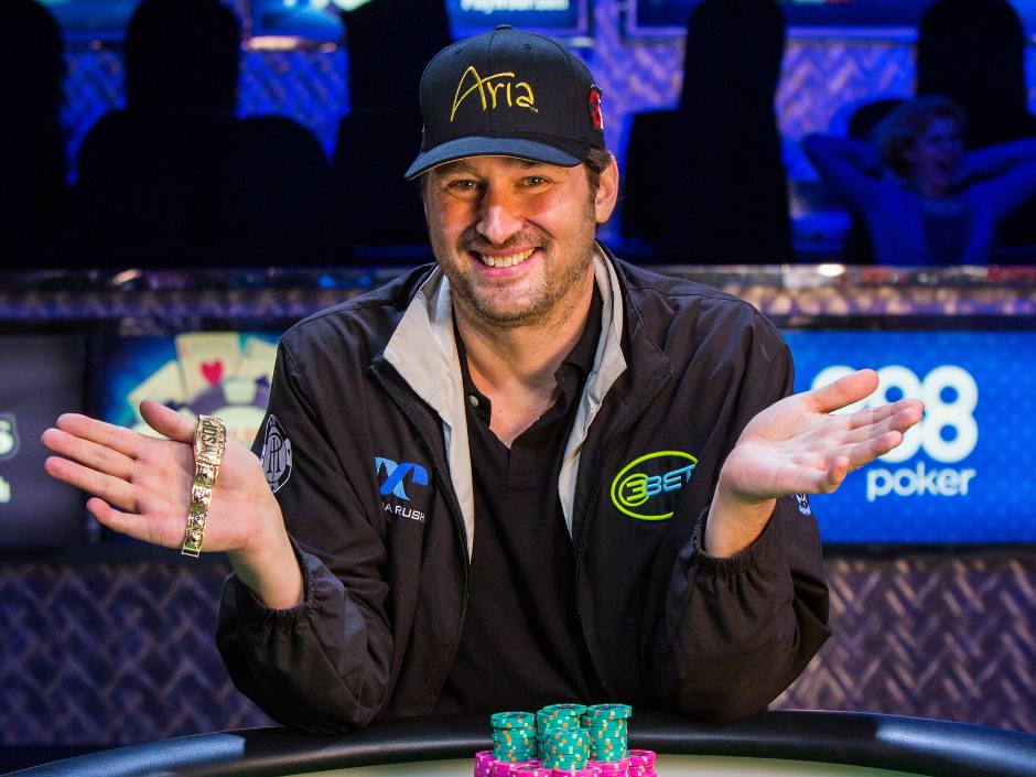 Phil Hellmuth's reaction & interview after winning his 17th bracelet :  r/poker