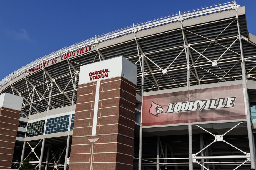 NCAAF: Louisville vs. Indiana: Betting Odds & Free Expert Picks