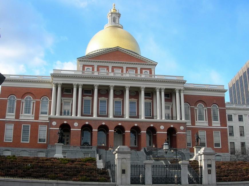 Massachusetts Lawmakers Want Another Look at Online Gaming