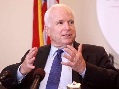 Senator McCain Plays Online Poker During Syria Hearing