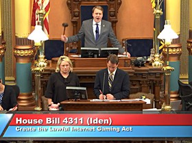 Michigan Online Poker Bill Awaits Governor’s Signature