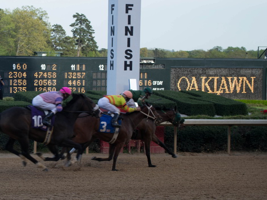 oaklawn casino new years