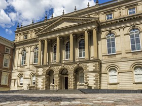 Court Rules Shared Liquidity Legal for Ontario Online Poker Under Certain Conditions