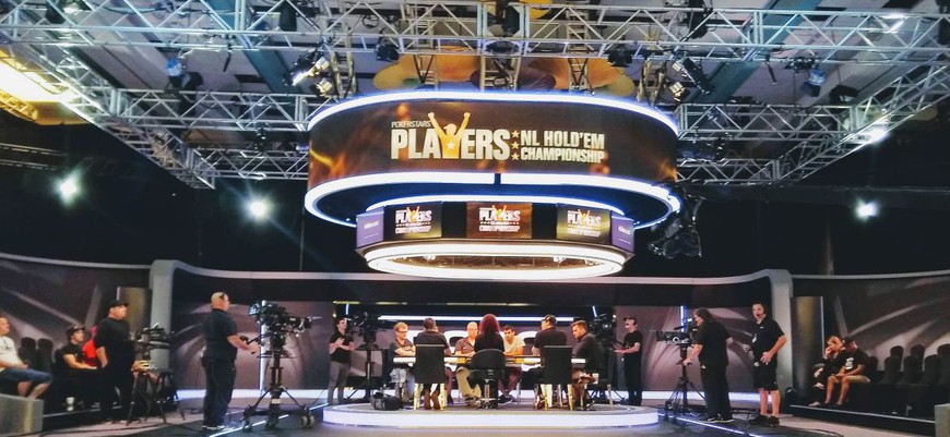 Nine Platinum Pass Winners Take Their Stacks into Day 4 of the PSPC